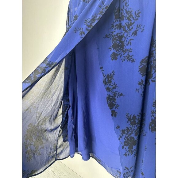 Torrid Floral Print Top Black Bright Blue Chiffon Split Tulip Back Womens Size 3 - Picture 8 of 11